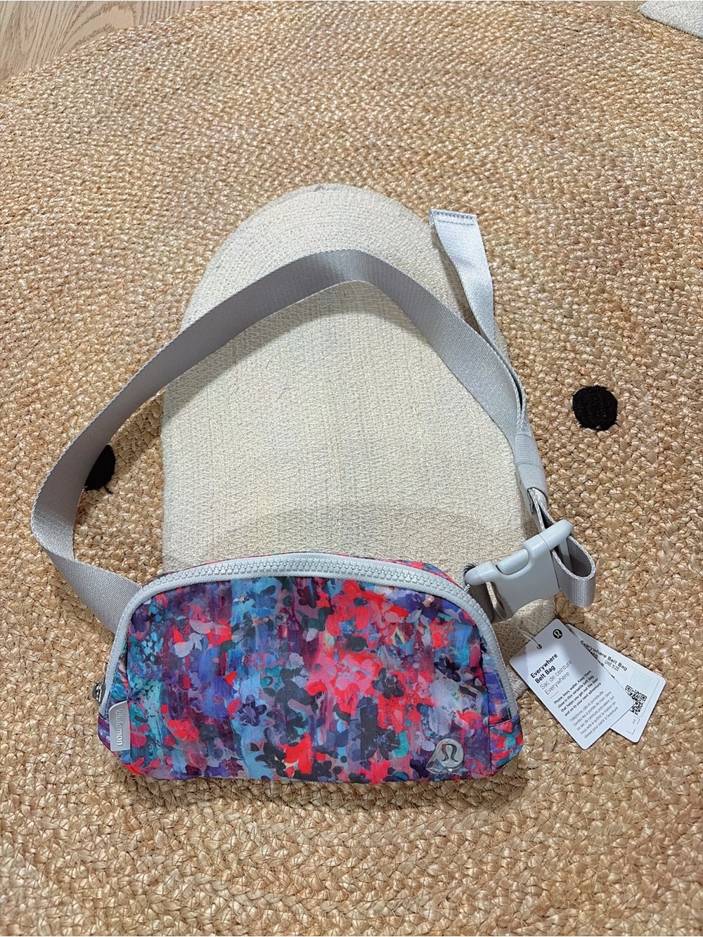 lululemon athletica Multicolor Floral Waist Bag with Light Gray Strap